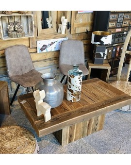 table basse en vieux bois